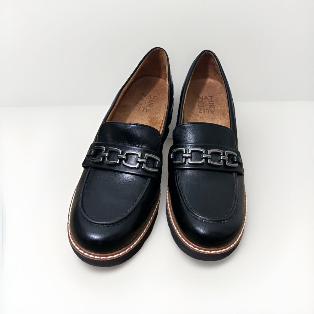 Naturalizer Cabana Lug Sole Loafers Navy Faux Leather Silver Buckles Size 7 - Picture 7 of 9